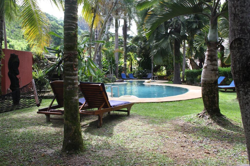 Sunset Bungalows Resort, Vanuatu Port Vila Ngoại thất bức ảnh